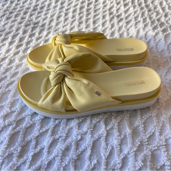 Michael Kors Josie Yellow & White Knot Slip On Slide Sandals Women’s Size 7 - Picture 5 of 8